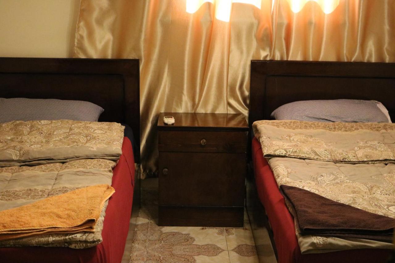 Wake Up! Cairo Hostel Exterior photo