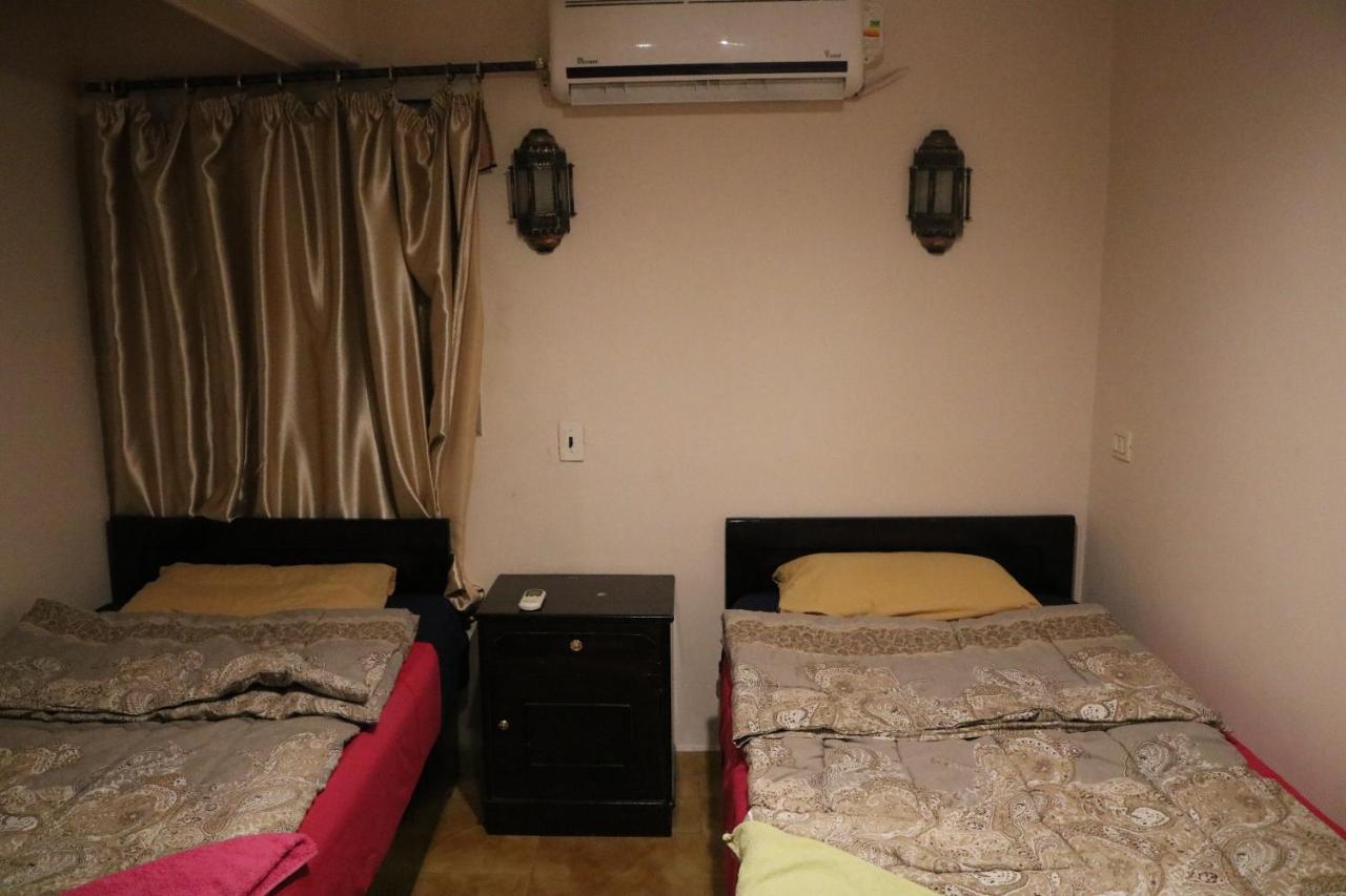 Wake Up! Cairo Hostel Exterior photo